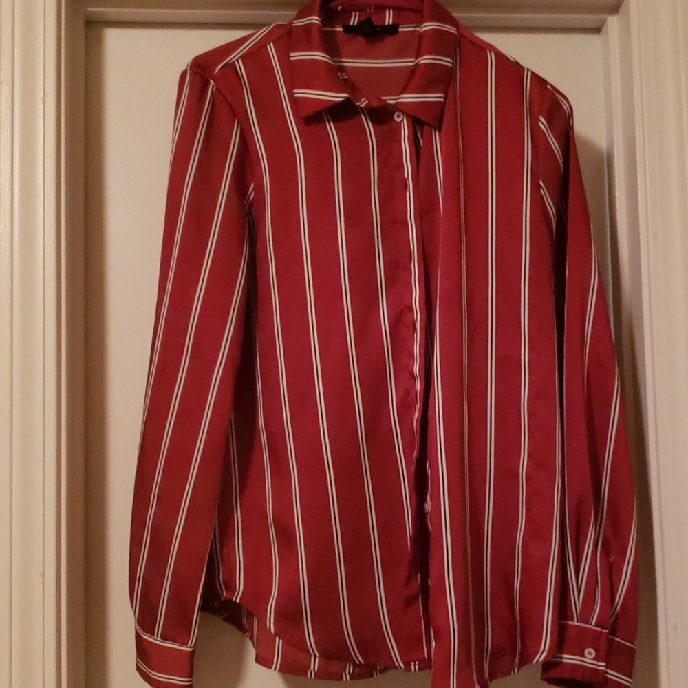 Forever 21 work blouse.  No iron needed!